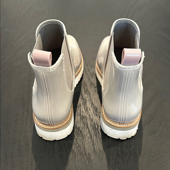 Steve Madden Grey Glossy Rain Boots - Picture 3 of 6